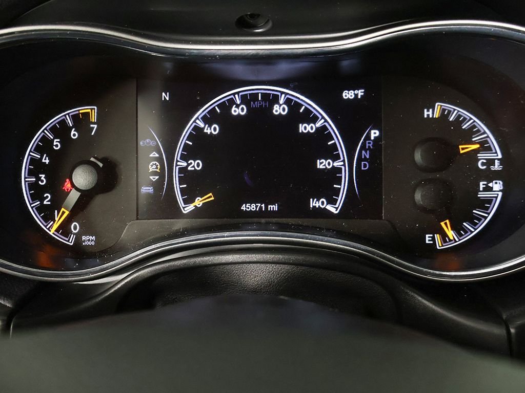 Used 2019 White Jeep Limited image 39