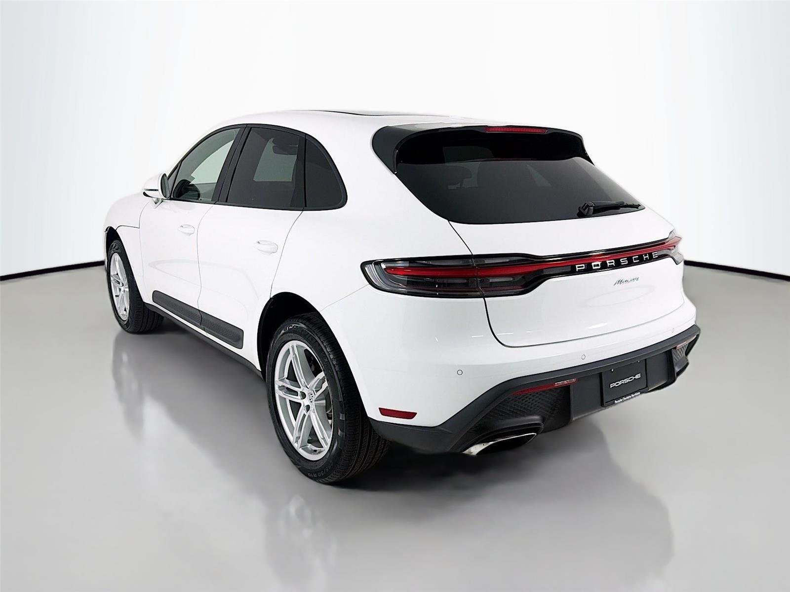 Used 2022 White Porsche  image 3