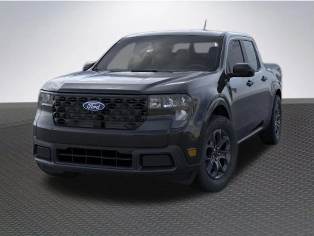 New 2026 Black Ford XLT image 2