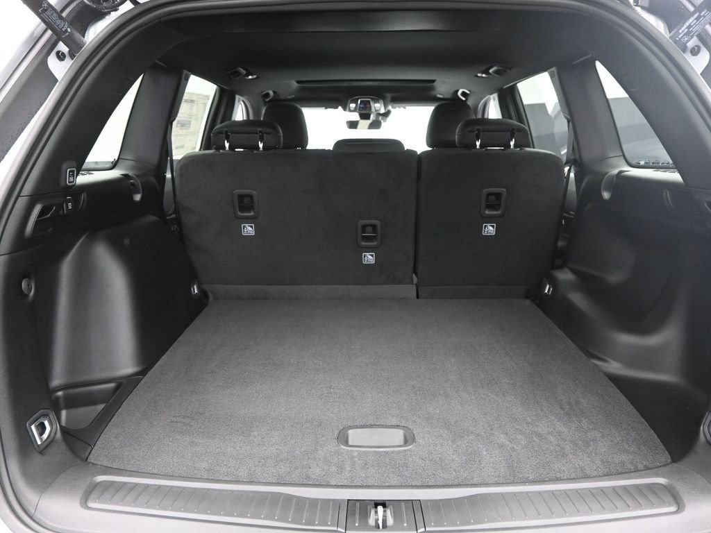 2025 Jeep Grand Cherokee Laredo - Photo 11