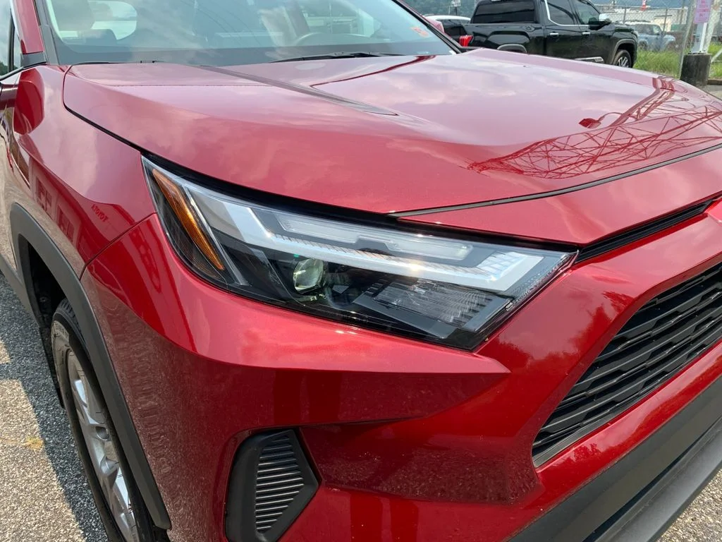 Used 2025 Red Toyota XLE image 34