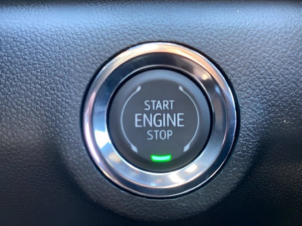 New 2027 Summit White GMC Elevation image 22