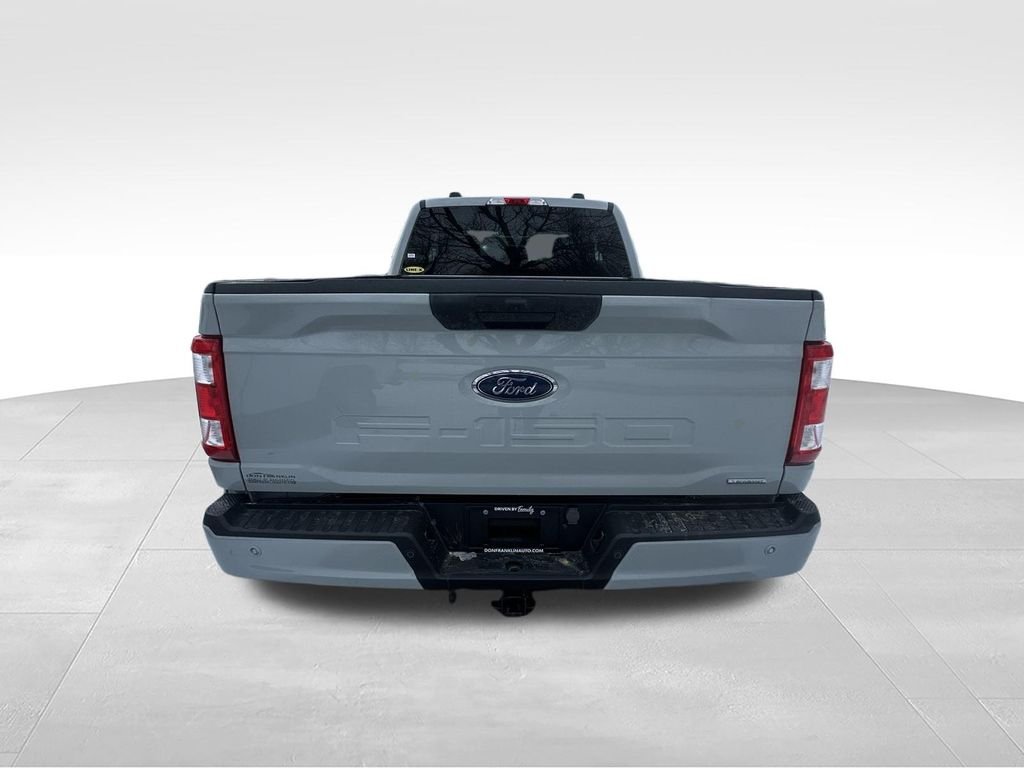 Used 2023 White Ford XL image 23