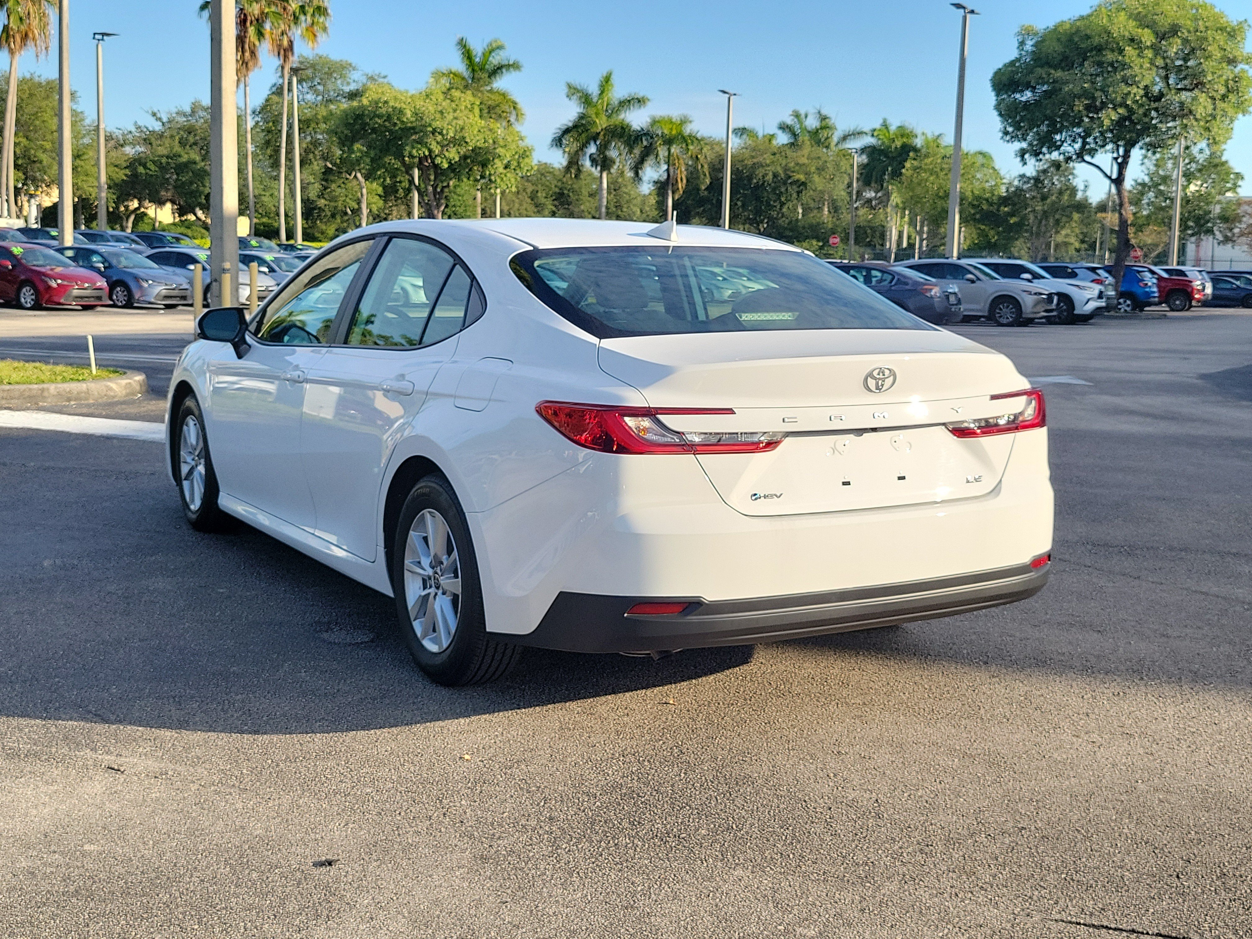 Used 2025 Ice Toyota LE image 6