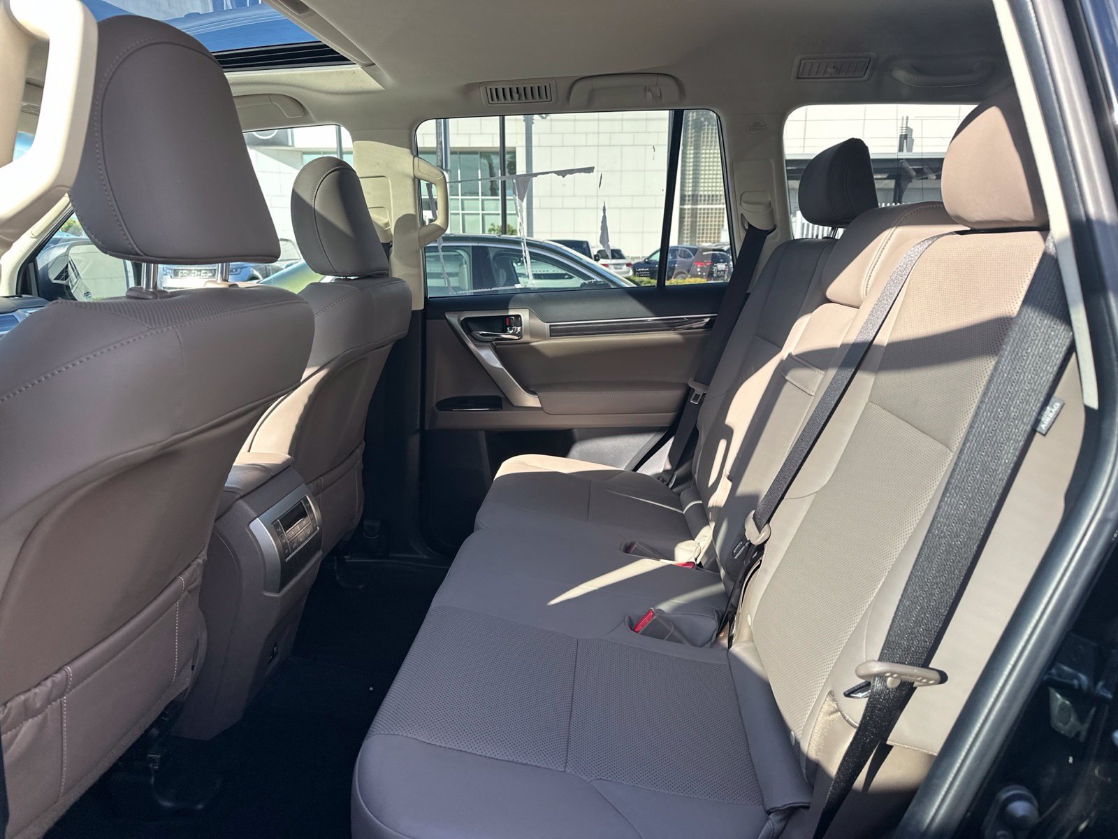 Used 2021 Onyx Black Lexus 460 image 18