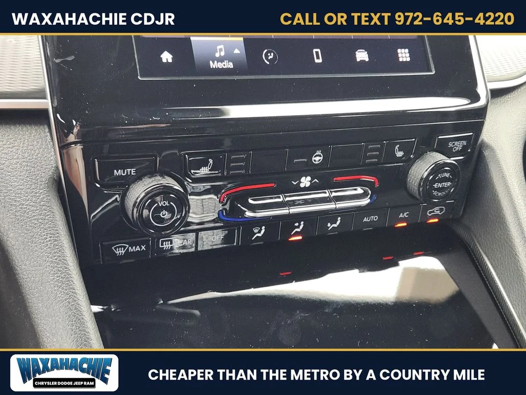 New 2026 Velvet Red Pearl-Coat Exterior Paint Jeep Laredo X image 16