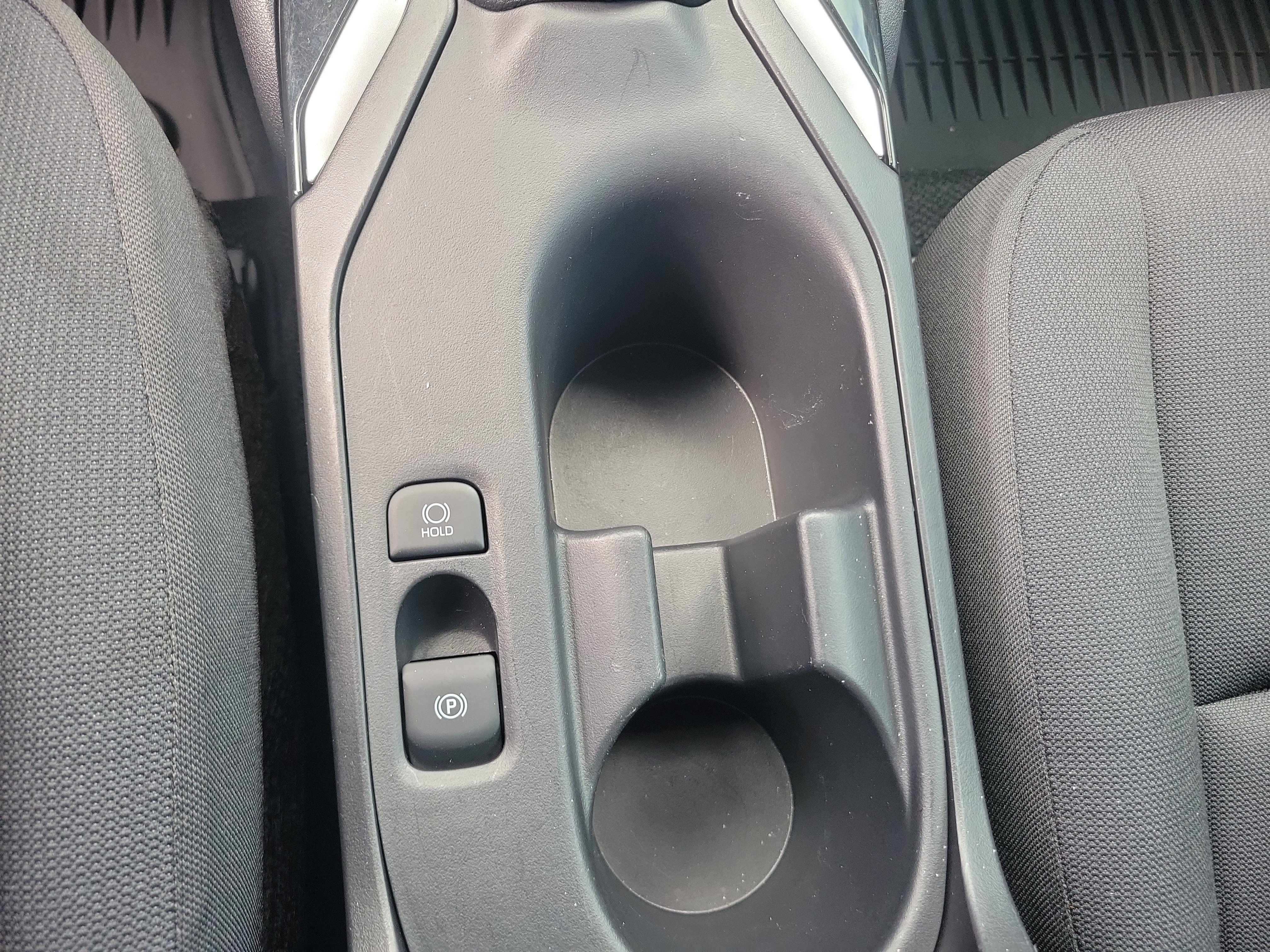 Used 2025 Ice Toyota LE image 27