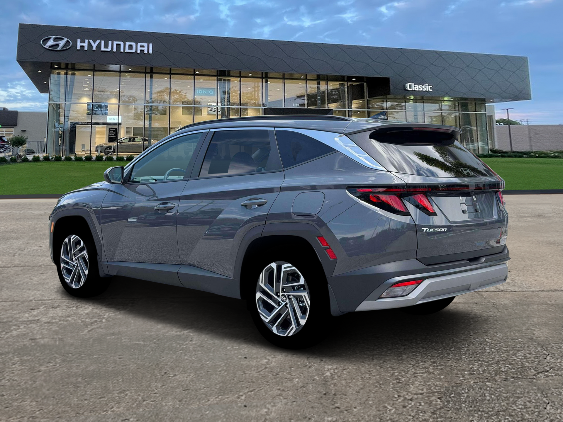 New 2026 Ecotronic Gray Metallic Hyundai SEL Plus image 4