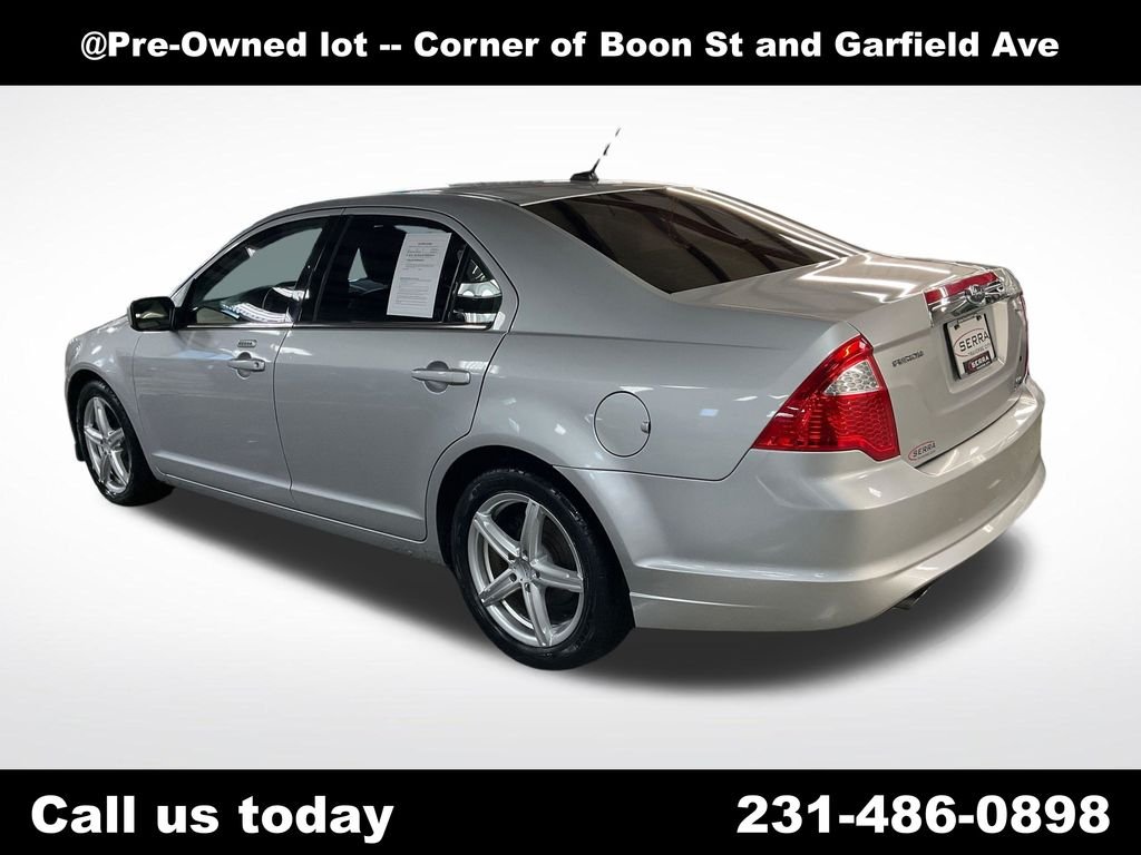 Used 2010  Ford SEL image 3