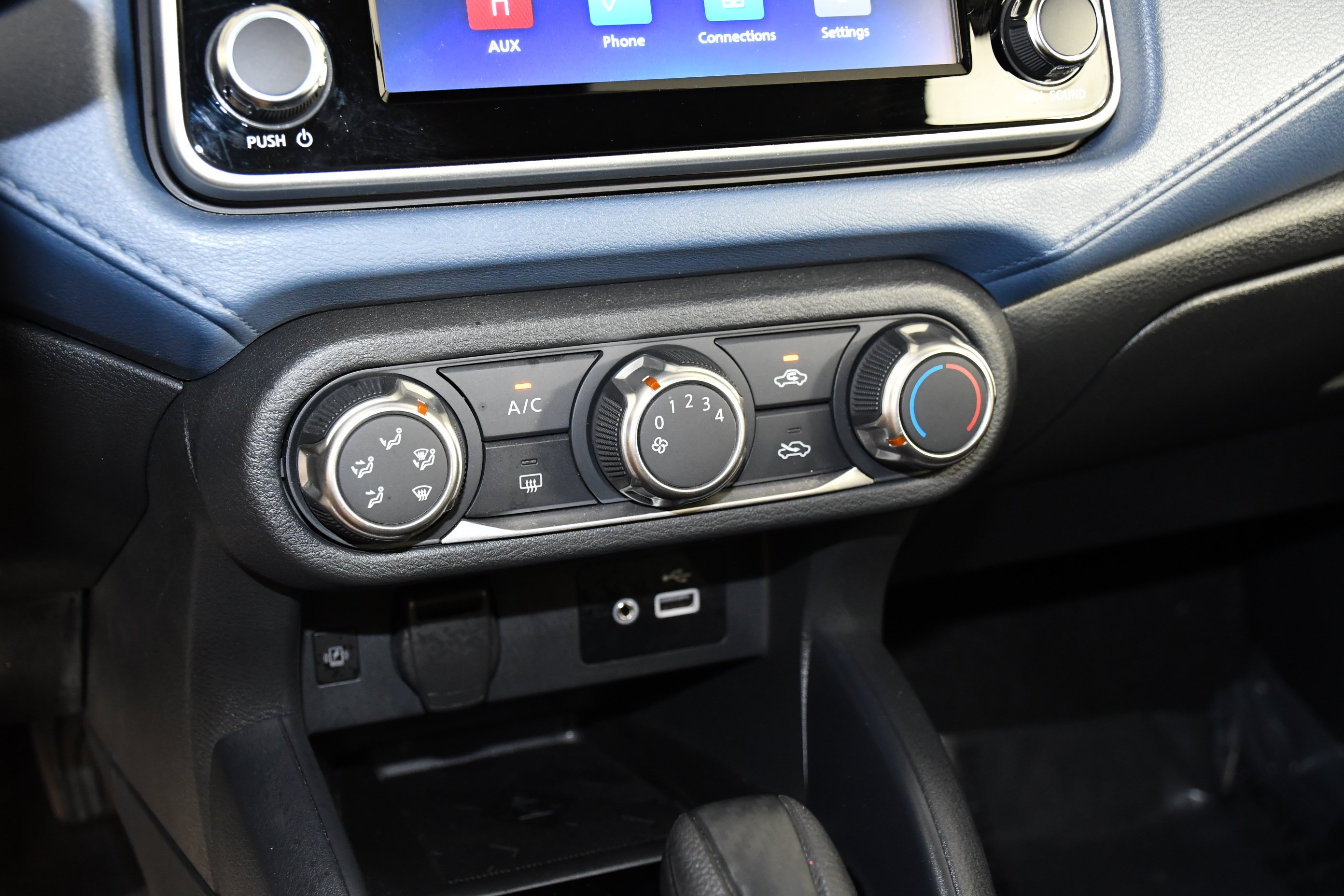 Used 2025 Gun Metallic Nissan SV image 29