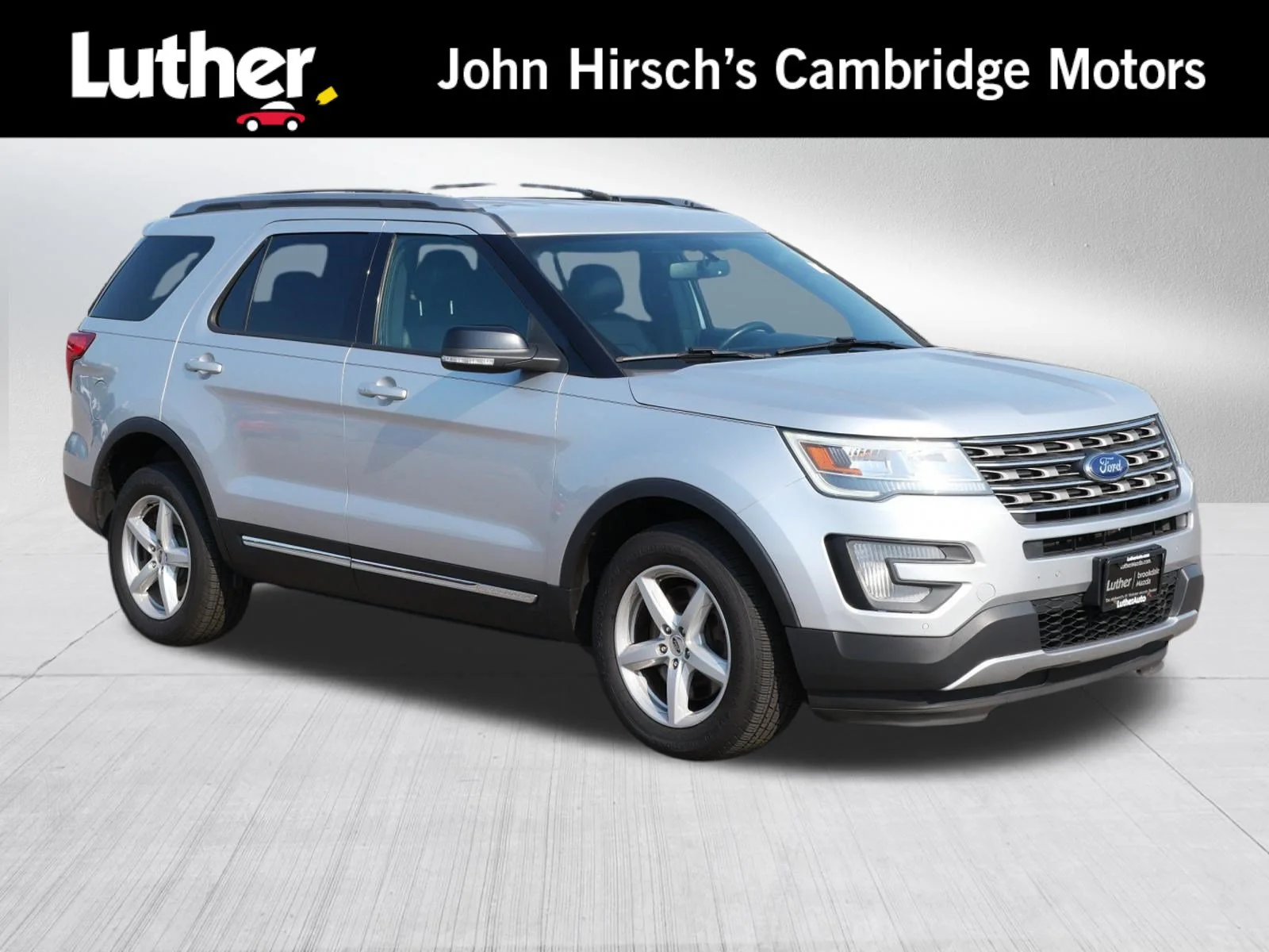 Used 2017 Ingot Silver Metallic Ford XLT image 1