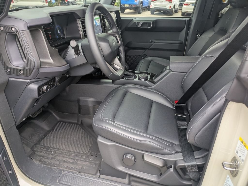 2025 Ford Bronco 4-Door Badlands - Photo 17