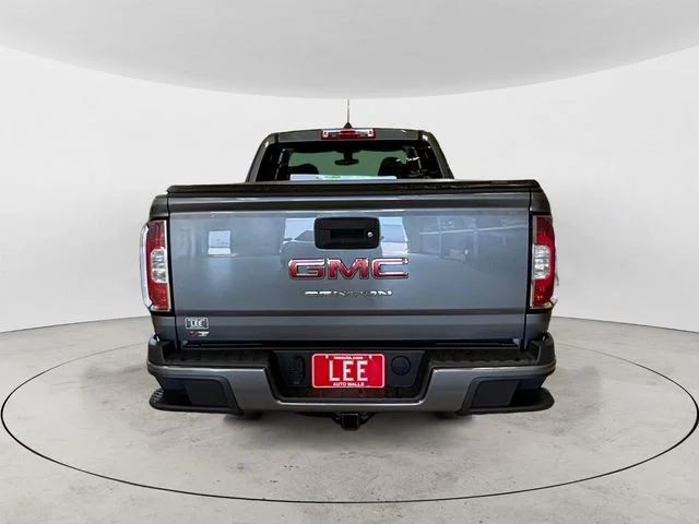 Used 2022 Gray GMC Elevation Standard image 5