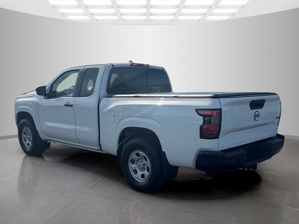 New 2026 Glacier White Nissan King Cab® S image 3