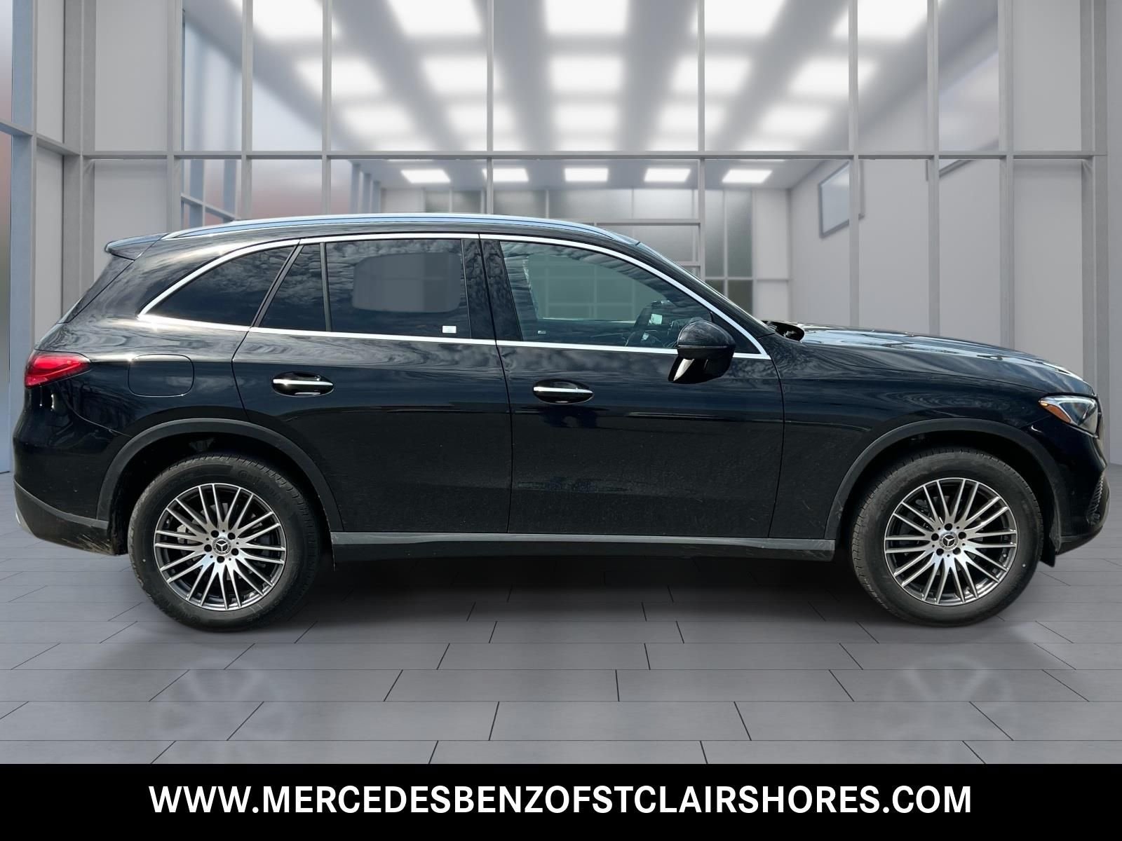 New 2026 Black Mercedes-Benz GLC 300 image 6