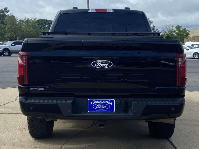 Used 2024 Black Ford XLT image 3