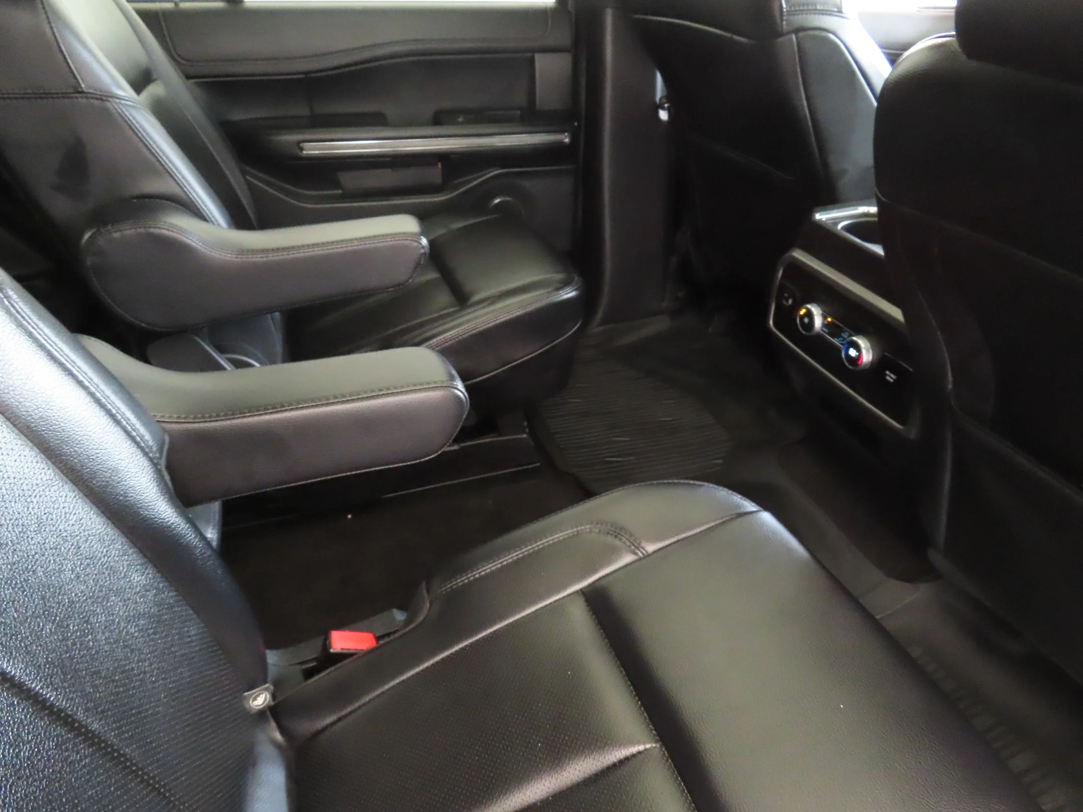 Used 2021 Gray Ford XLT image 26