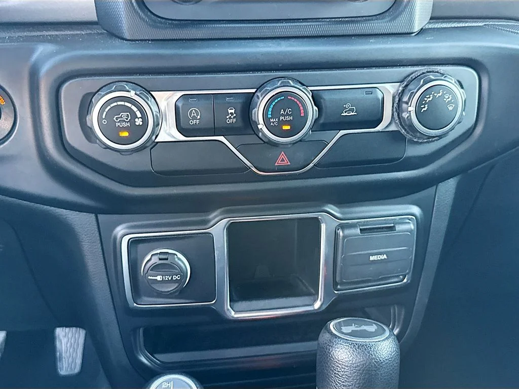 Used 2021 Gray Jeep Unlimited Willys image 16