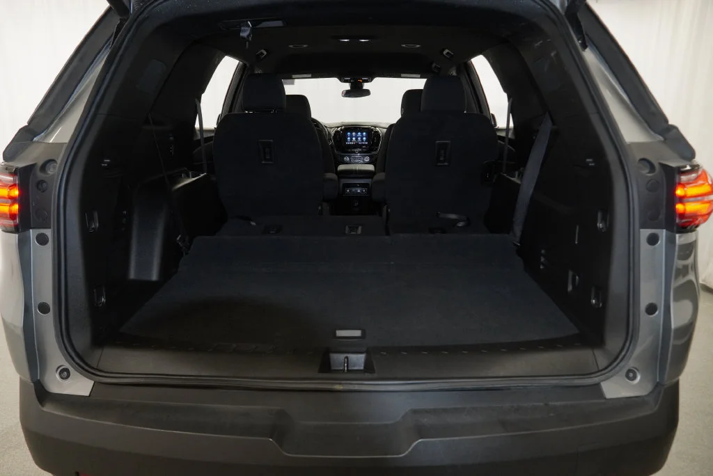Used 2023 STERLING GRAY METALLIC Chevrolet LT Cloth image 43