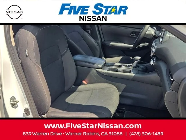 Used 2025 White Nissan S image 15