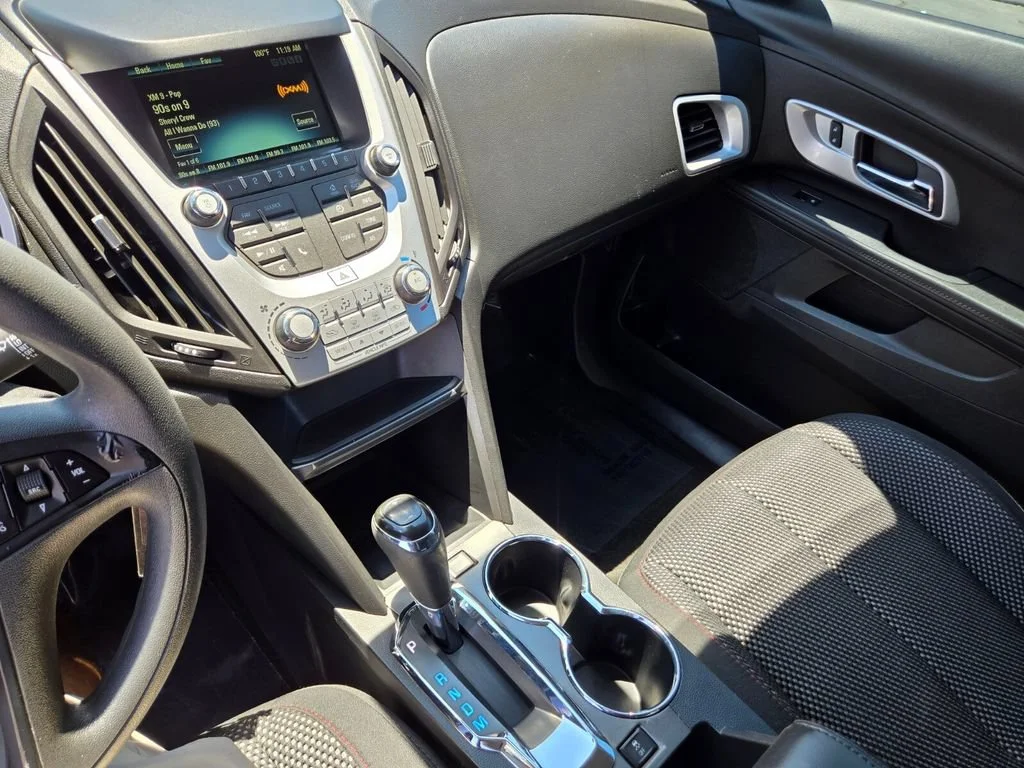 Used 2017 SUMMIT WHITE Chevrolet LS image 23