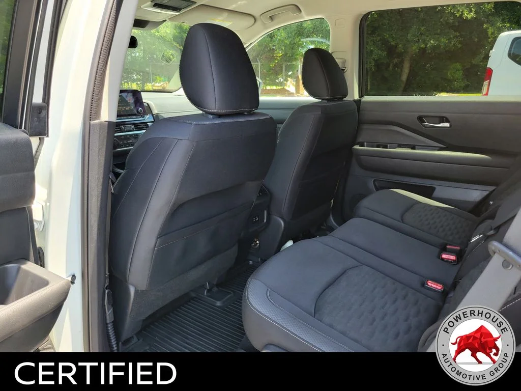Used 2022 White Nissan SV image 14