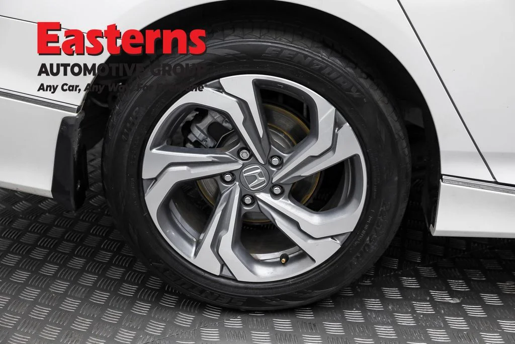 Used 2020 White Honda EX-L image 29