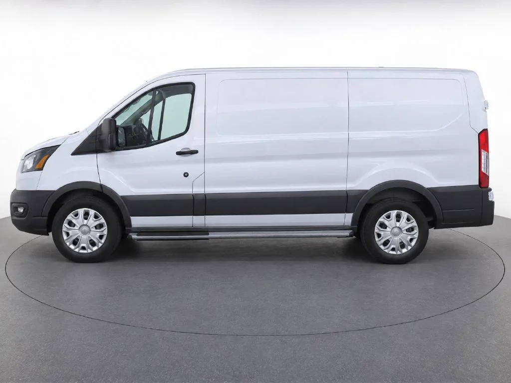Used 2025 White Ford Base image 7