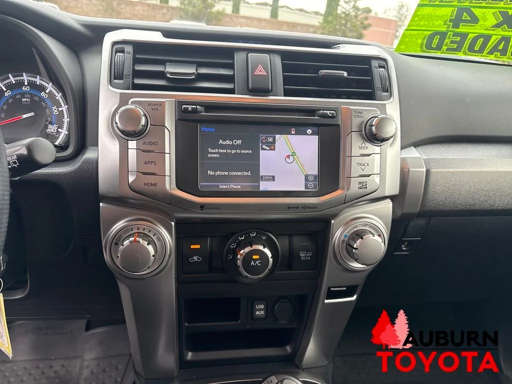 Used 2019 Ice Cap Toyota SR5 Premium image 23