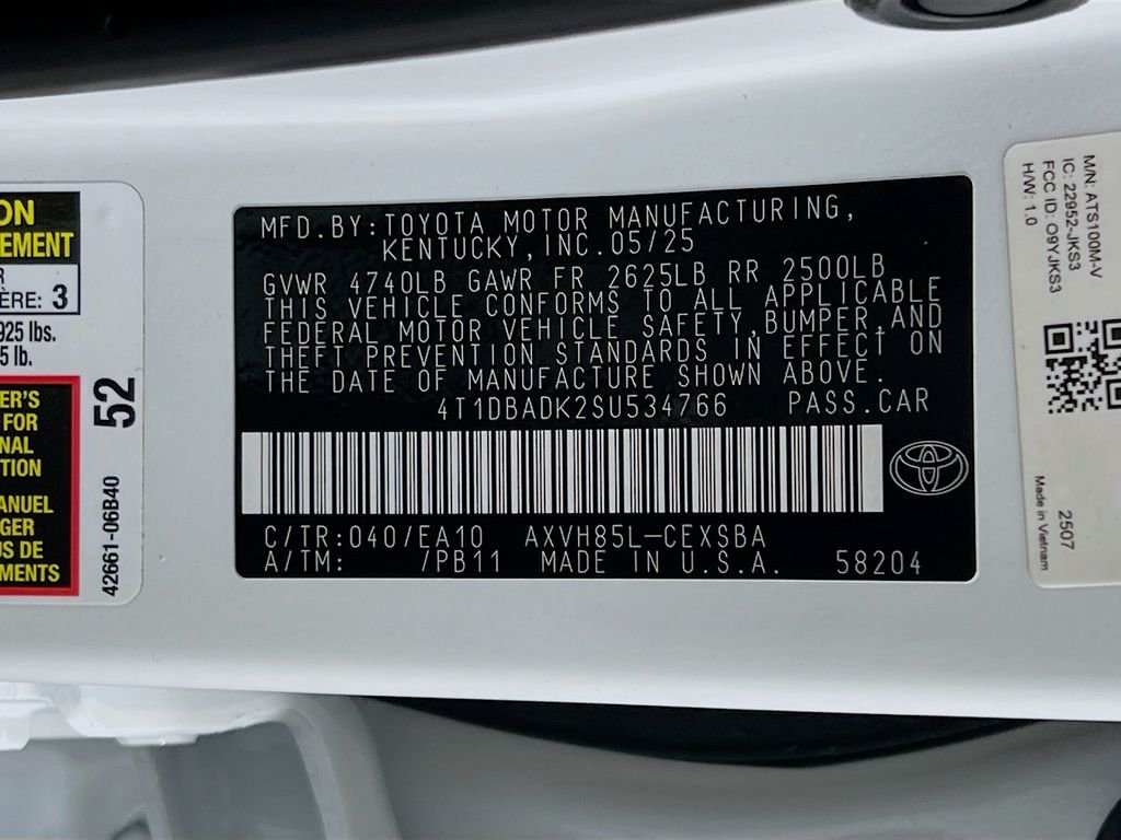 Used 2025 White Toyota SE image 31