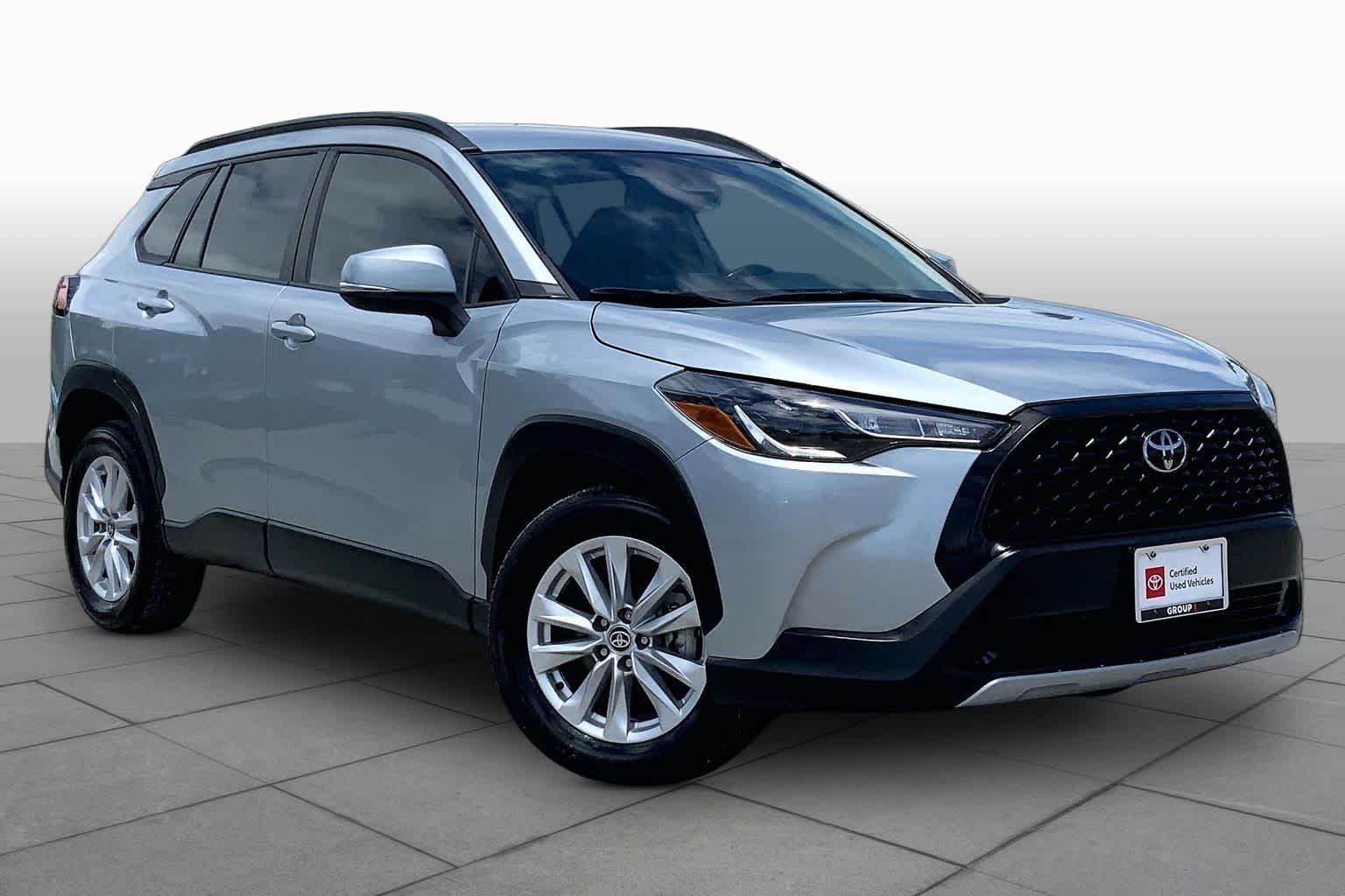 Used 2023 Sonic Silver Toyota LE image 3