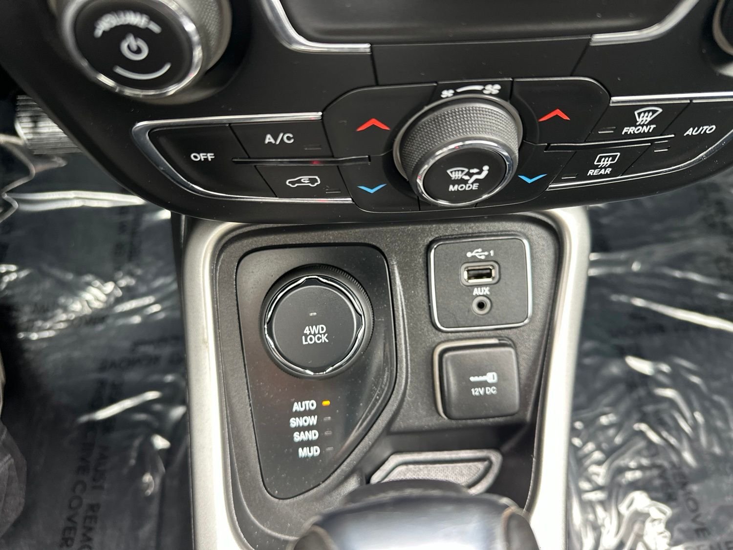 Used 2021 Blue Jeep Latitude image 54