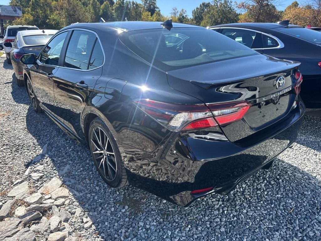 2024 Toyota Camry SE photo 4