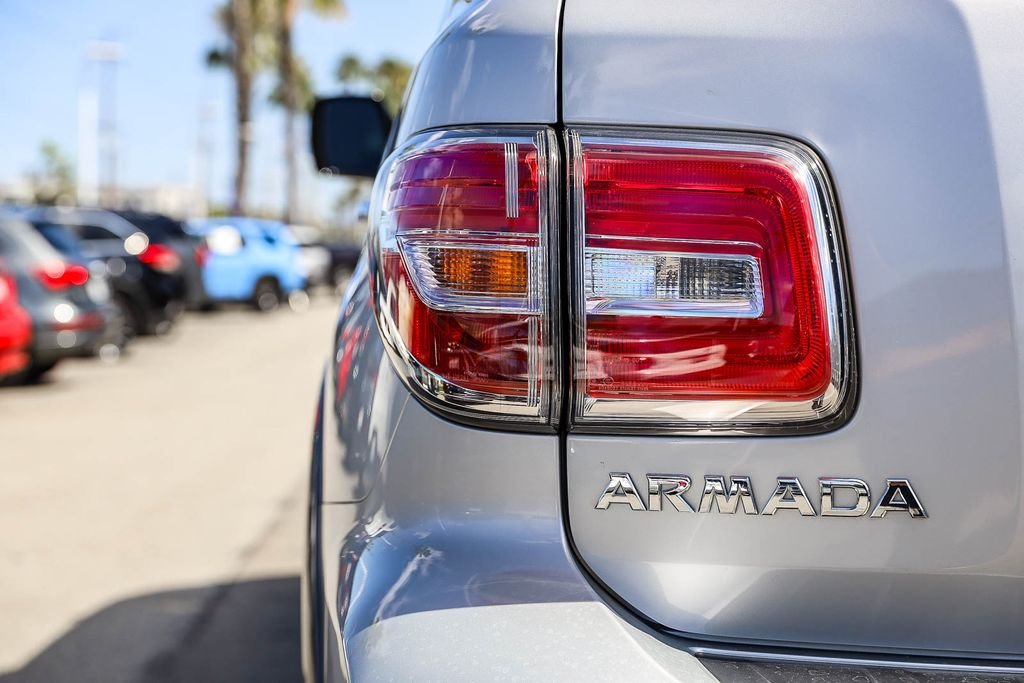 2019 Nissan Armada SV - Photo 7