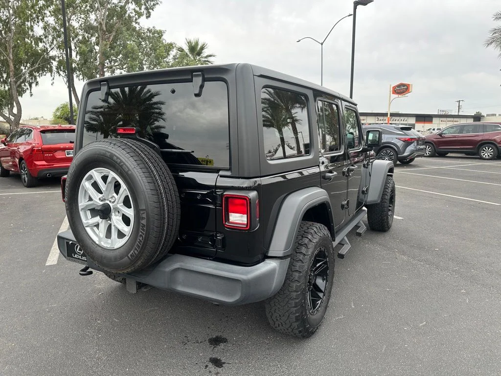 Used 2023 Black Jeep Sport S image 22