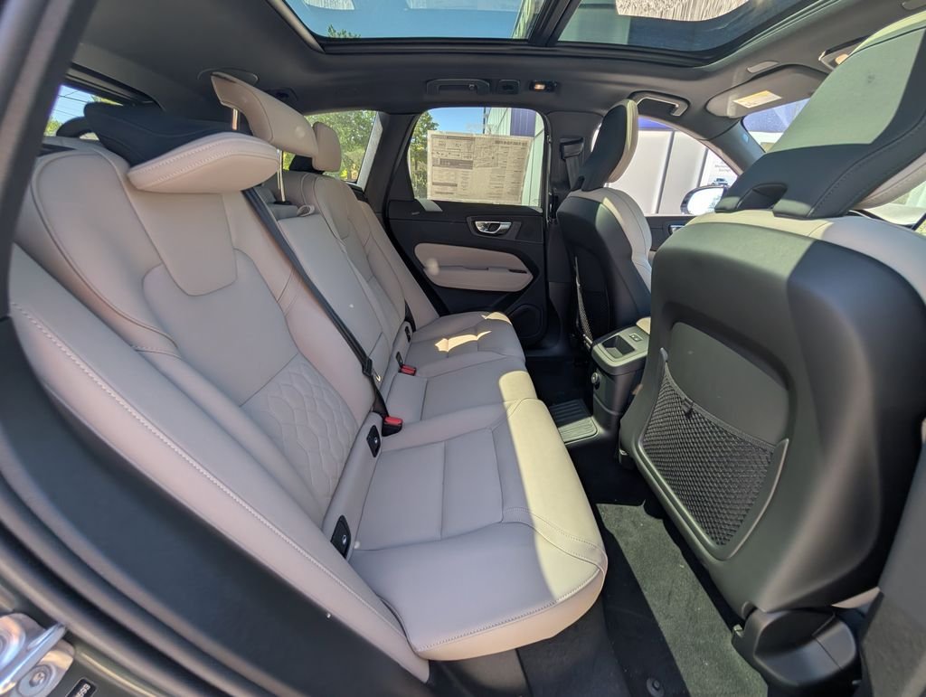 New 2026  Volvo T8 Plus image 9
