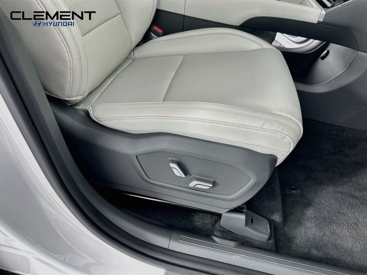 2026 Hyundai Santa Fe Calligraphy - Photo 30