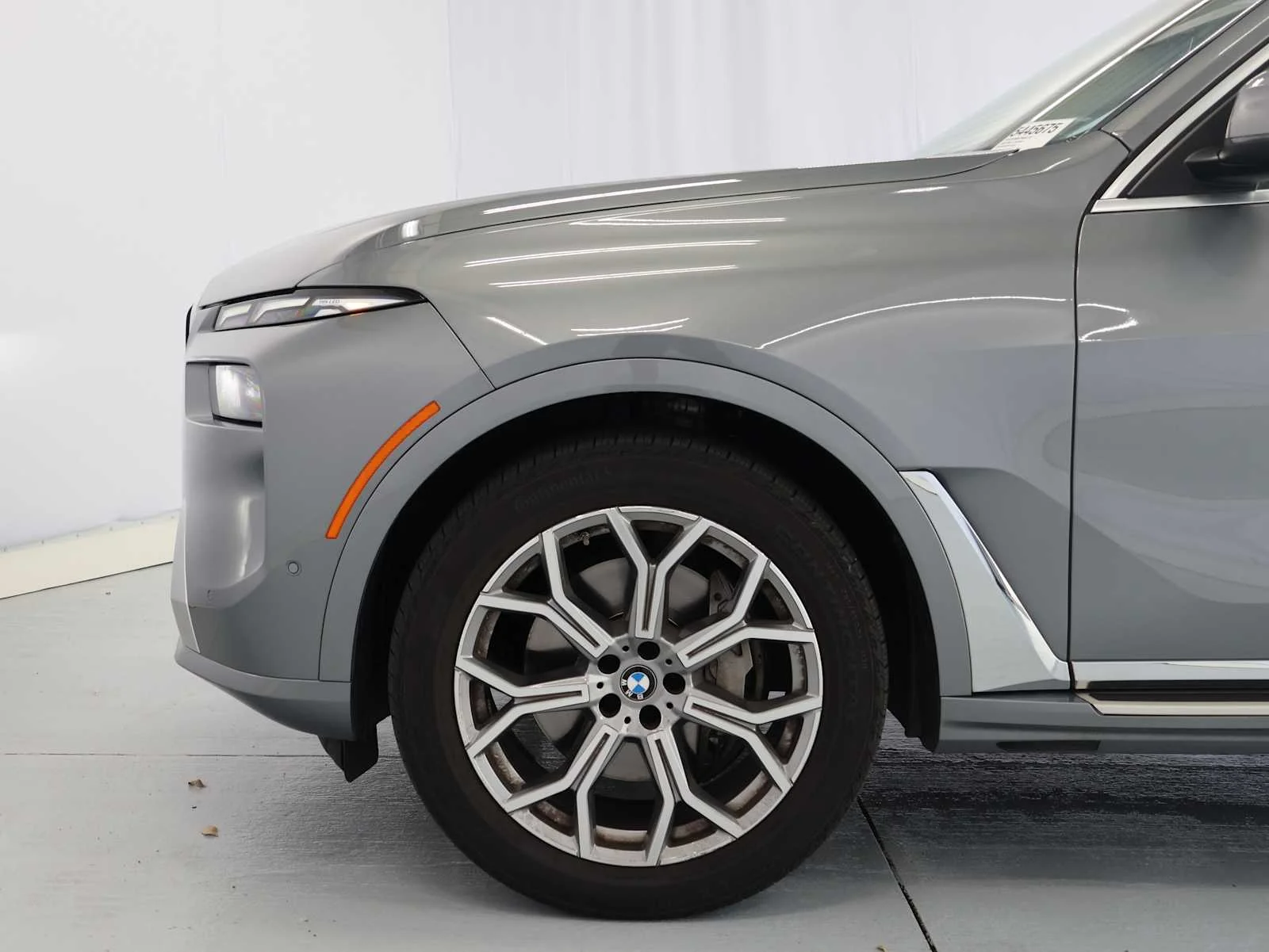Used 2026 Skyscraper Grey Metallic BMW xDrive40i image 10