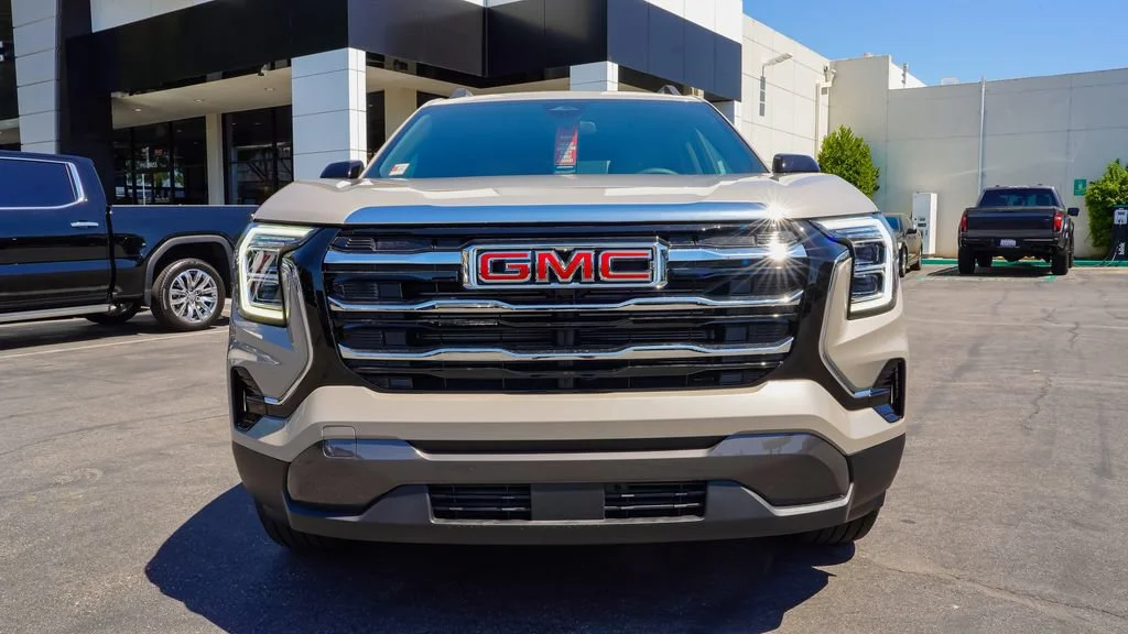 New 2026 Riverstone Metallic GMC Elevation image 4