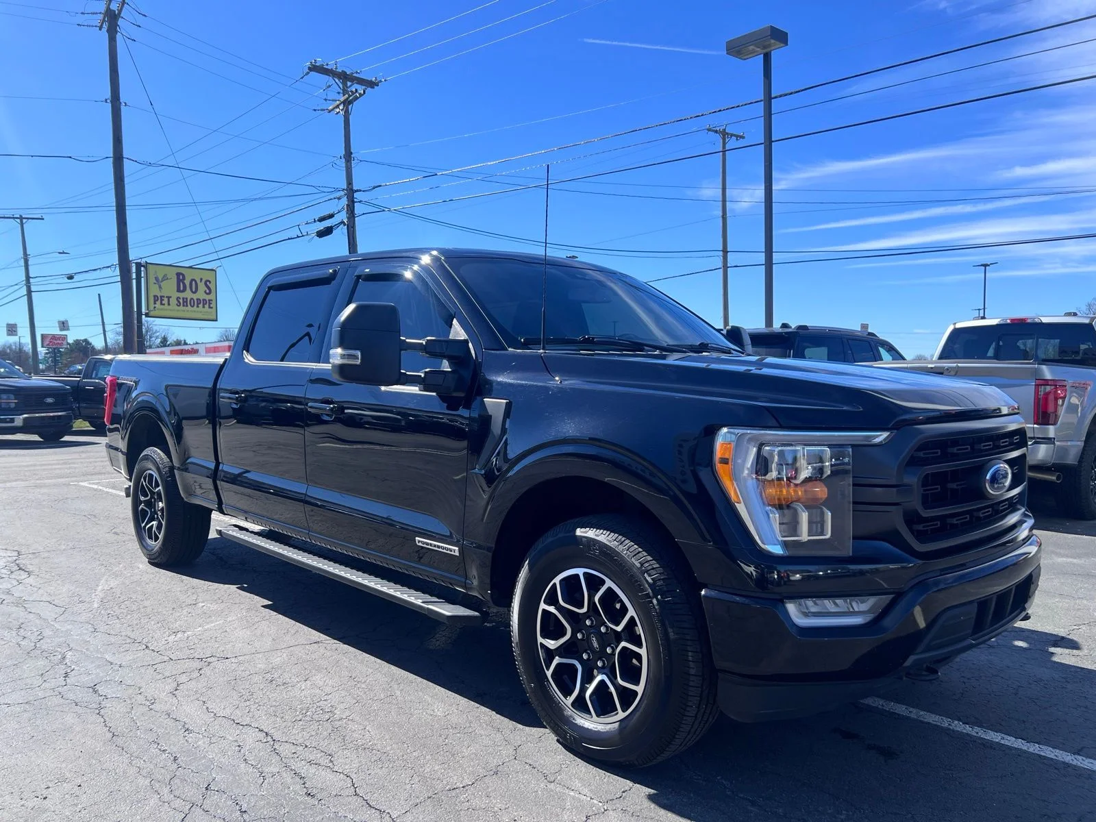 Used 2022 Black Metallic Ford XLT image 10
