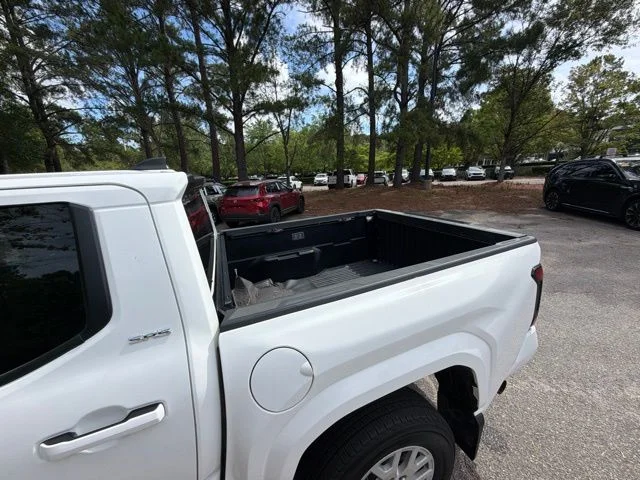 Used 2025 White Toyota SR5 image 22