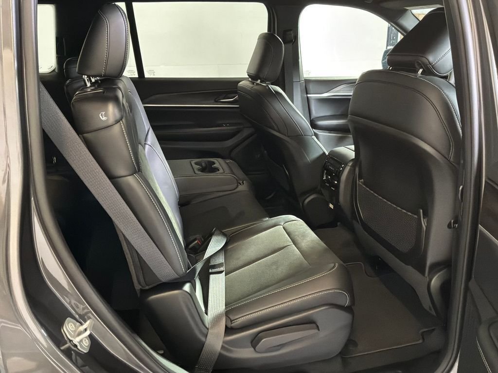 New 2026 Baltic Gray Metallic Clearcoat Jeep Altitude image 17
