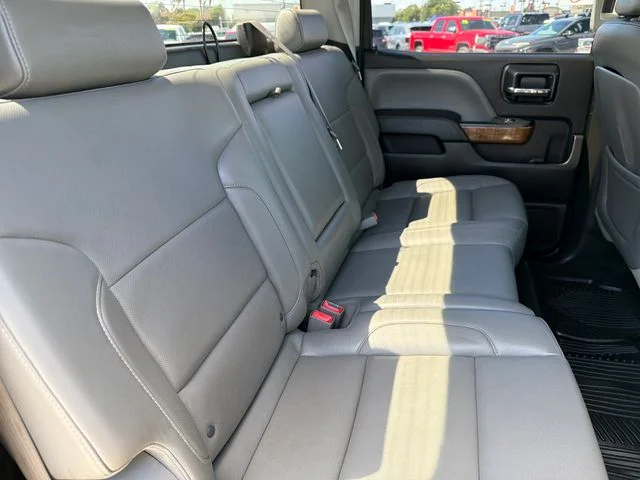 Used 2014 Silver GMC SLT image 27
