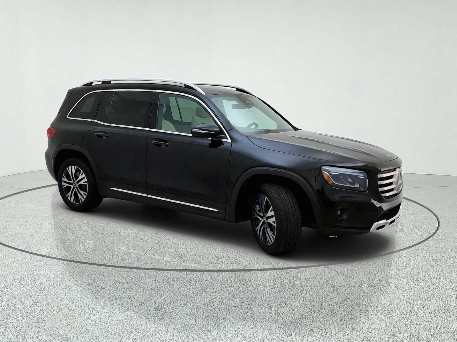 Certified Used 2026 Night Black Mercedes-Benz GLB 250 image 5