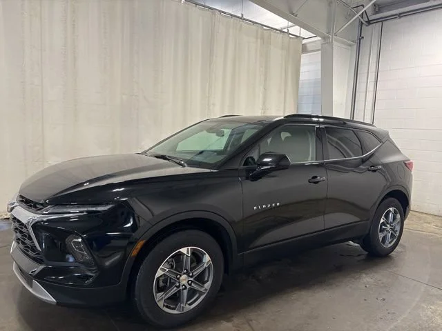 2024 Chevrolet Blazer 2.0T 2LT AWD's photo