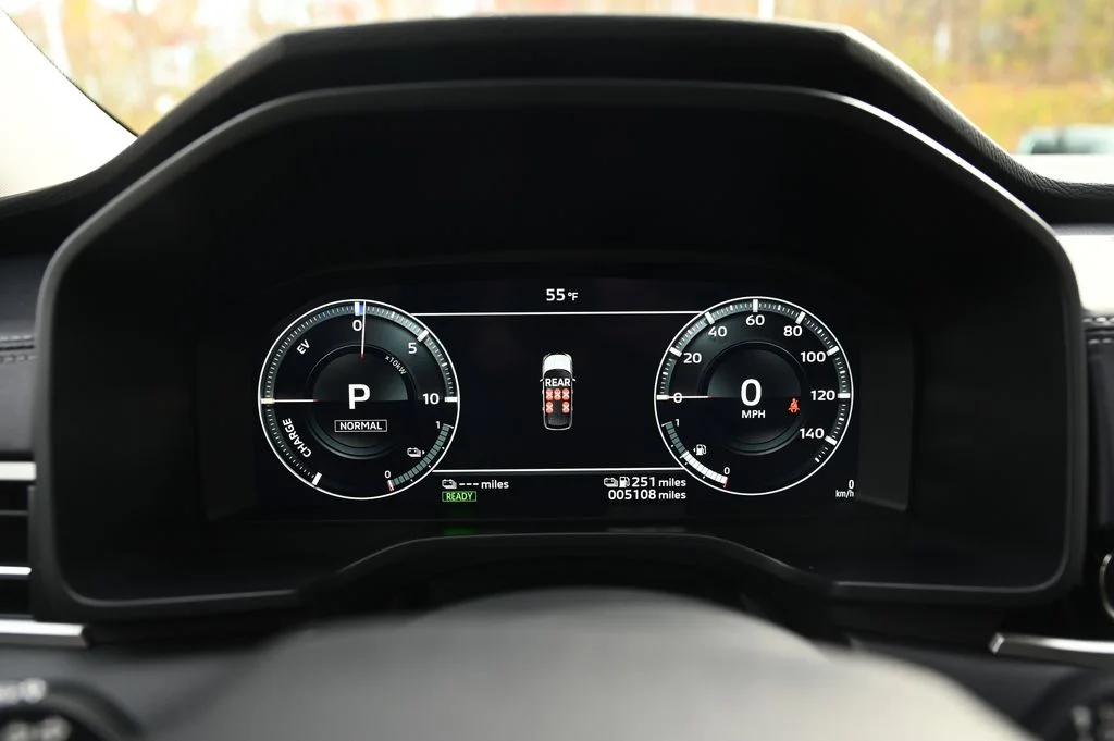Used 2024 Red Mitsubishi ES image 33