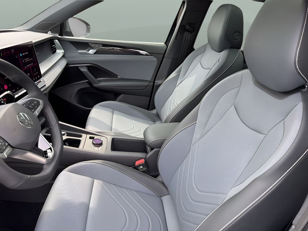 New 2026 Deep Black Pearl Volkswagen 2.0T SE R-Line Black image 9