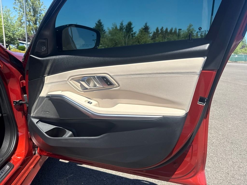 Used 2022 Sunset Orange Metallic BMW M340i xDrive image 28