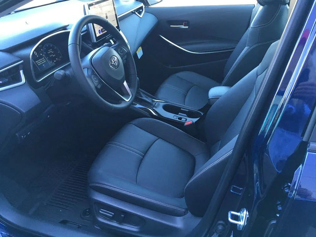 Used 2026  Toyota XLE image 21