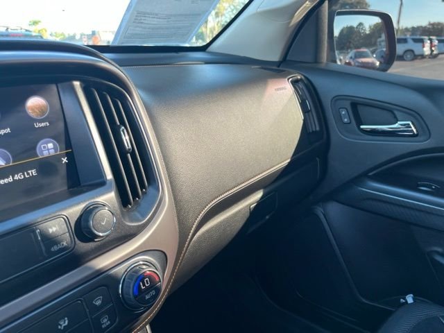 Used 2022 Red GMC AT4 w/Leather image 28